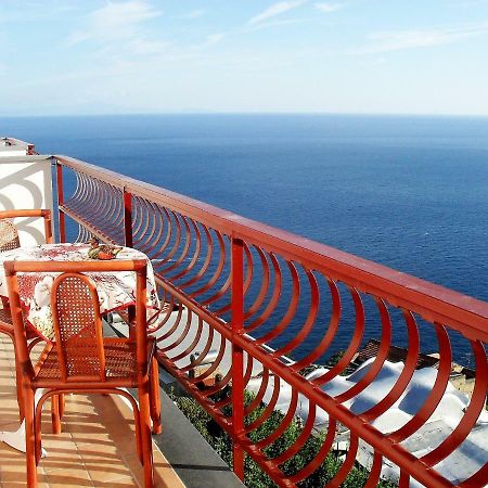 Locazione Turistica Caleidoscopio Apartment Амалфи Екстериор снимка