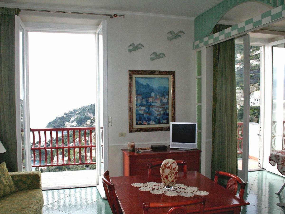 Locazione Turistica Caleidoscopio Apartment Амалфи Екстериор снимка